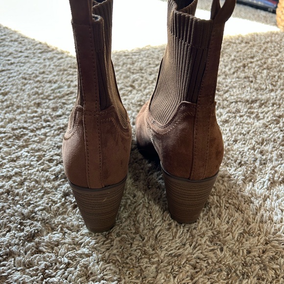 Universal Thread Chestnut Ankle Booties - Picture 2 of 5